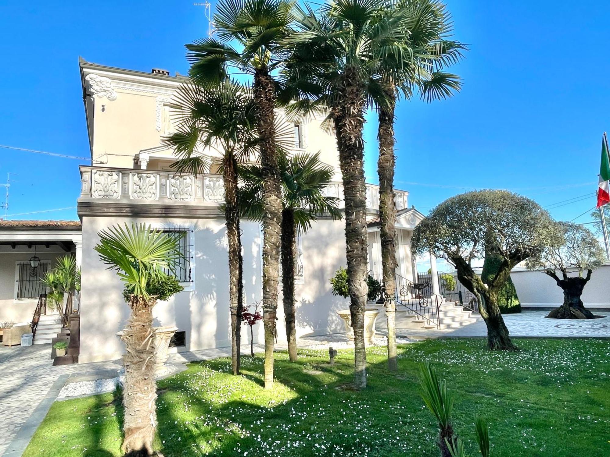 B&B Stazione Don Camillo Brescello Exterior foto